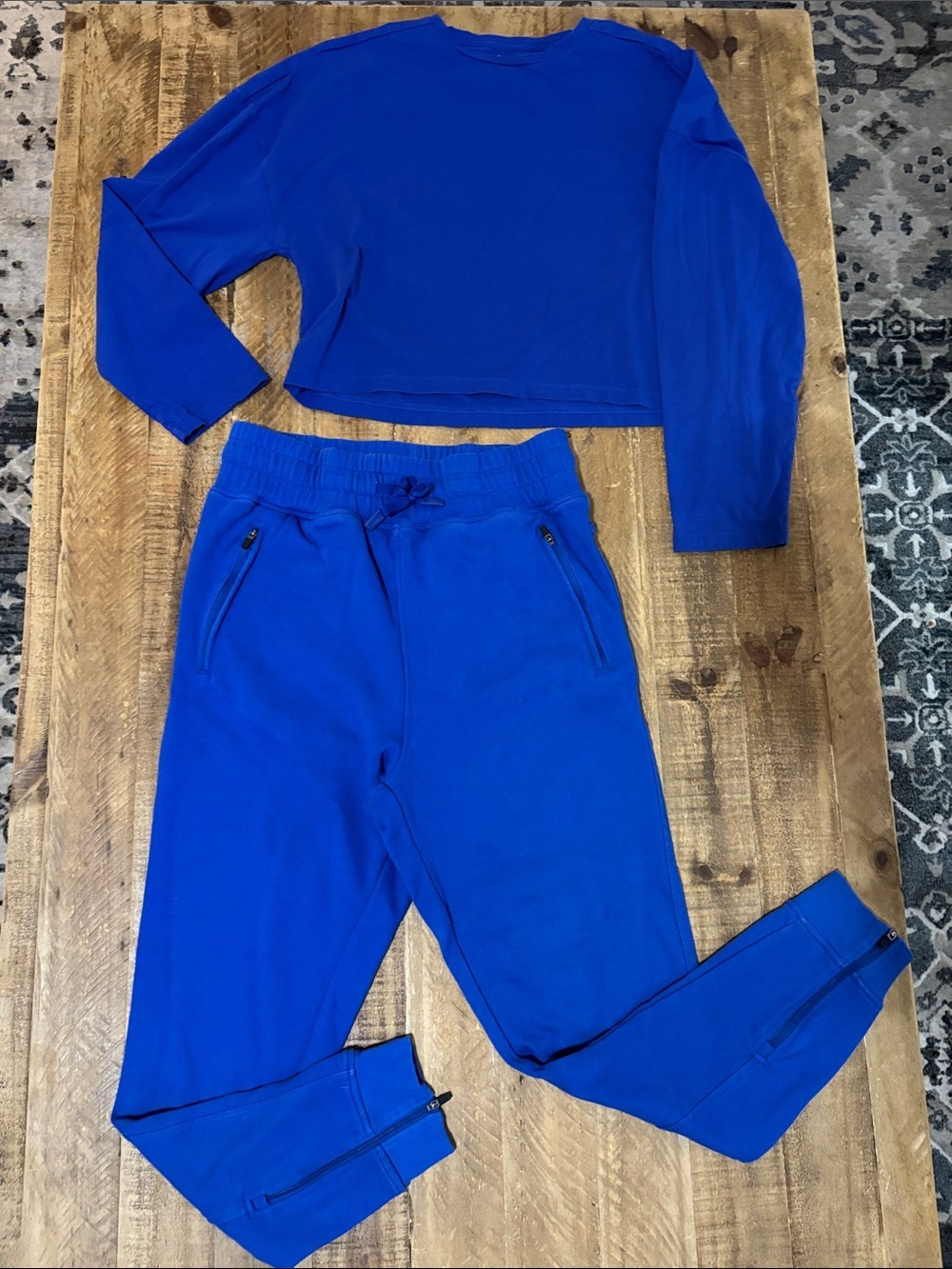 Beach Riot Cove High Rise Joggers & Blue Top Set